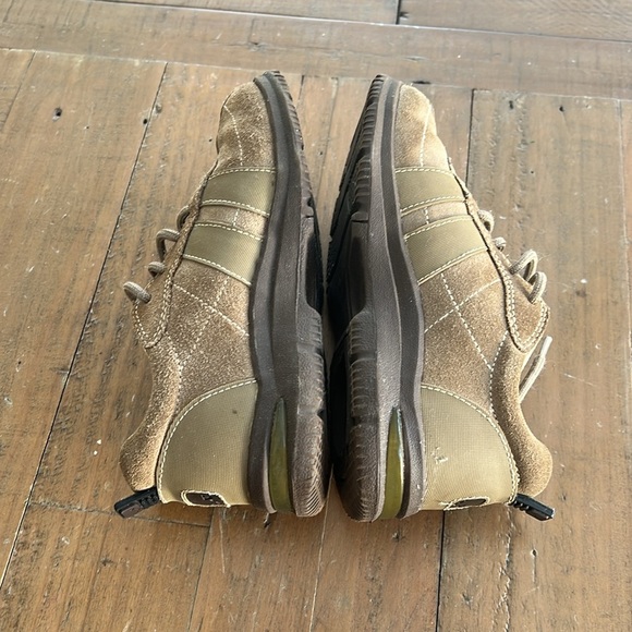 Stride rite brown suede sneakers - Picture 6 of 10